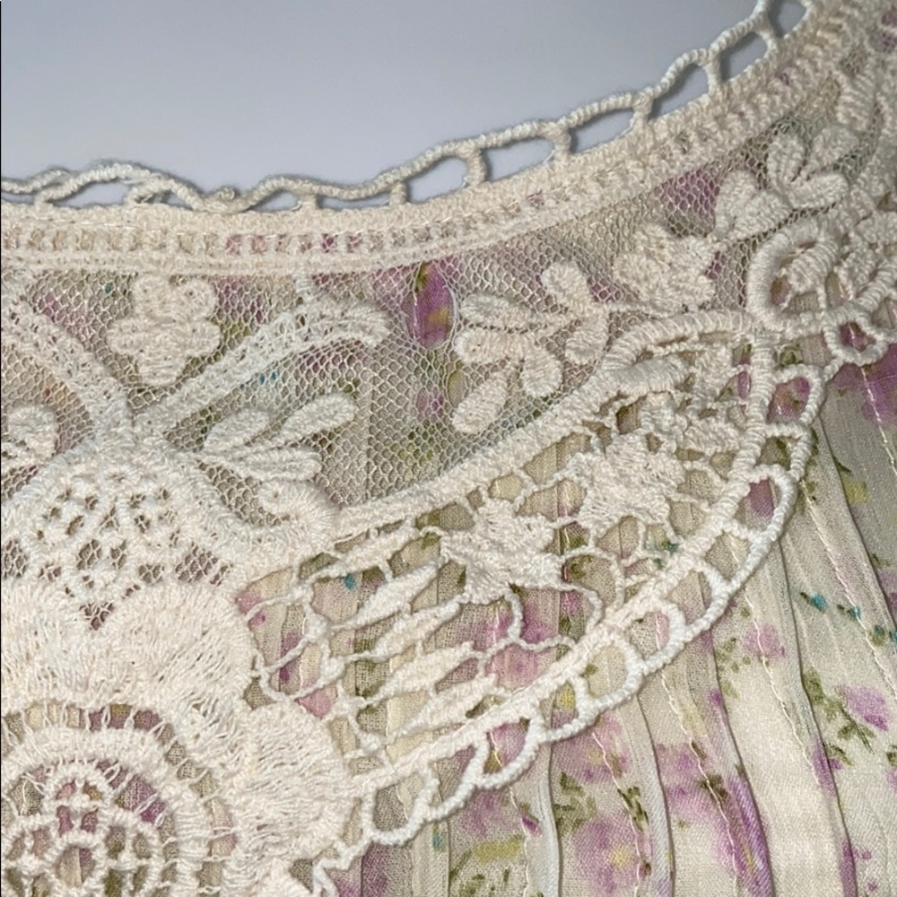 Blouse - Picture 4 of 4